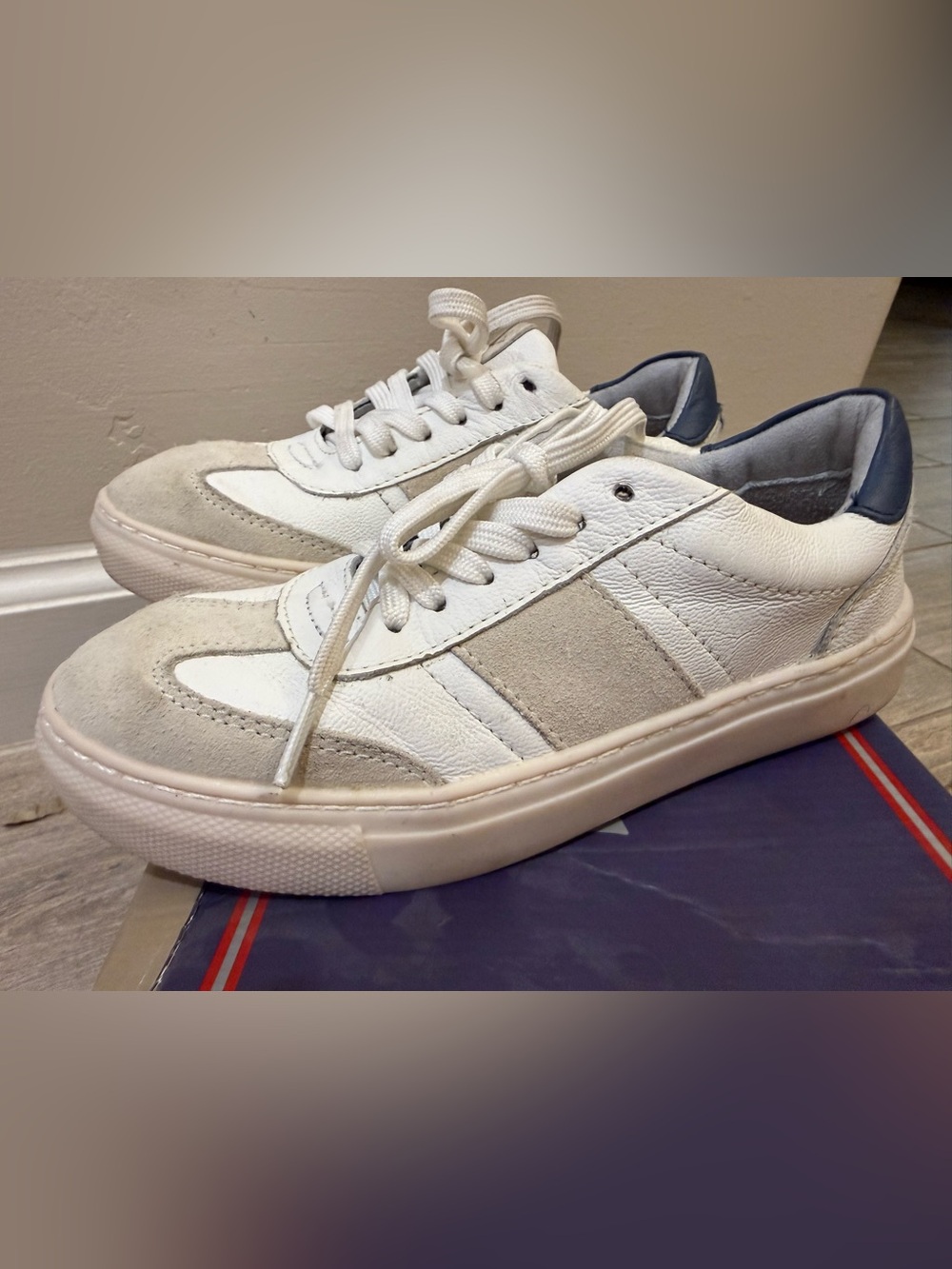 Kids Casual Lace-Up Sneakers in White and Light Gray